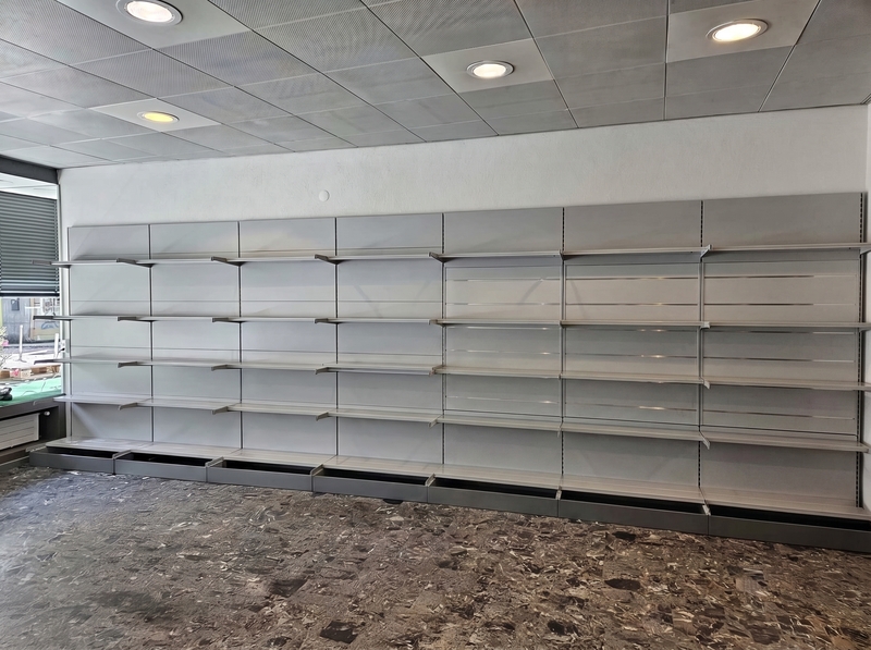 Scaffali per negozi modulari